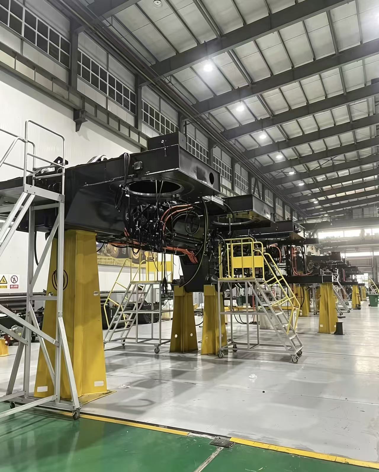 国内 OEM 矿用自卸车｜定制集中润滑系统